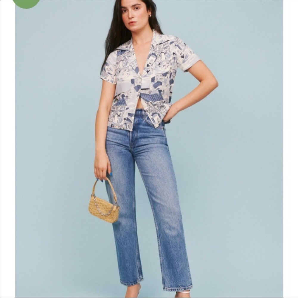 Rare. Reformation button up collar top shirt